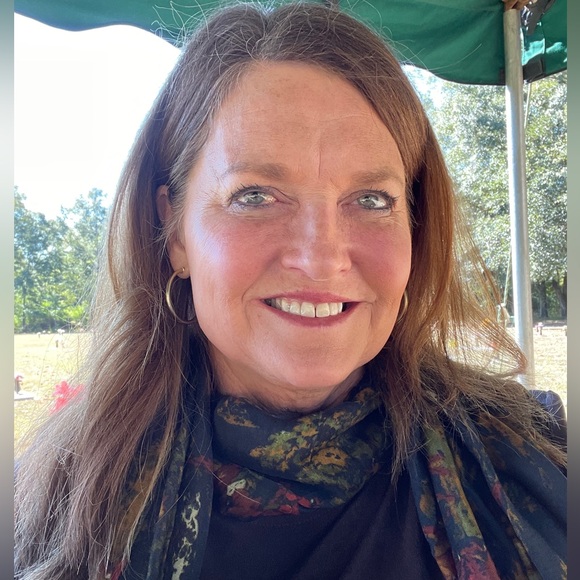 Patricia - Picture 7 of 8